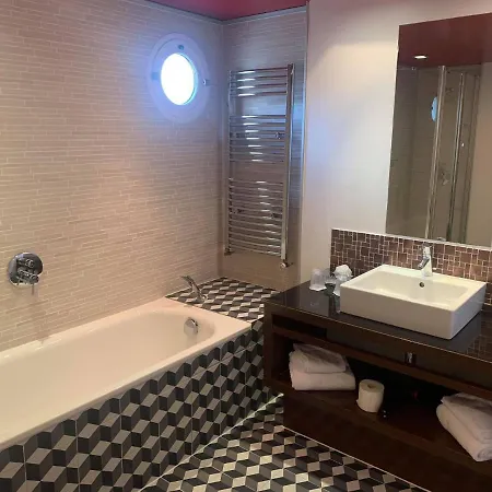 Les Pleiades Hotel-spa-restaurant Hotel