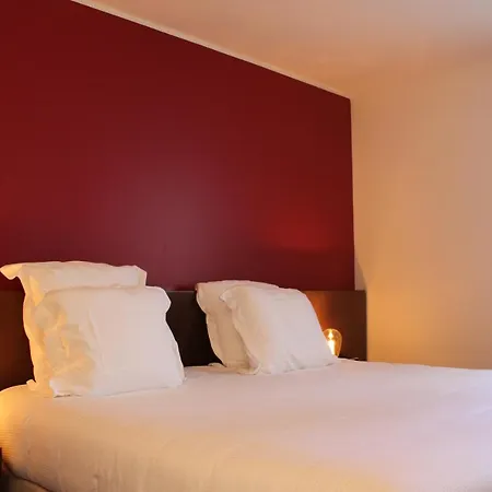 Les Pleiades Hotel-spa-restaurant ברביזון