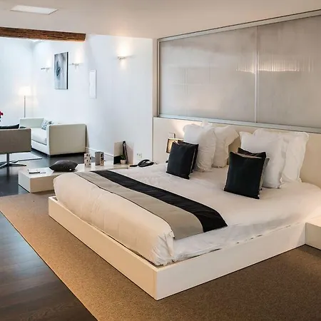 Les Pleiades Hotel-spa-restaurant מלון