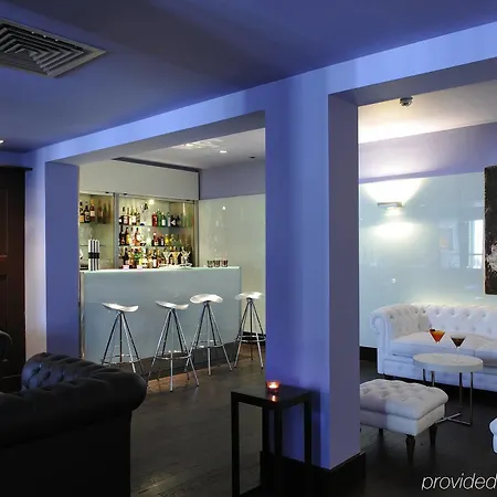 Les Pleiades Hotel-spa-restaurant מלון ברביזון